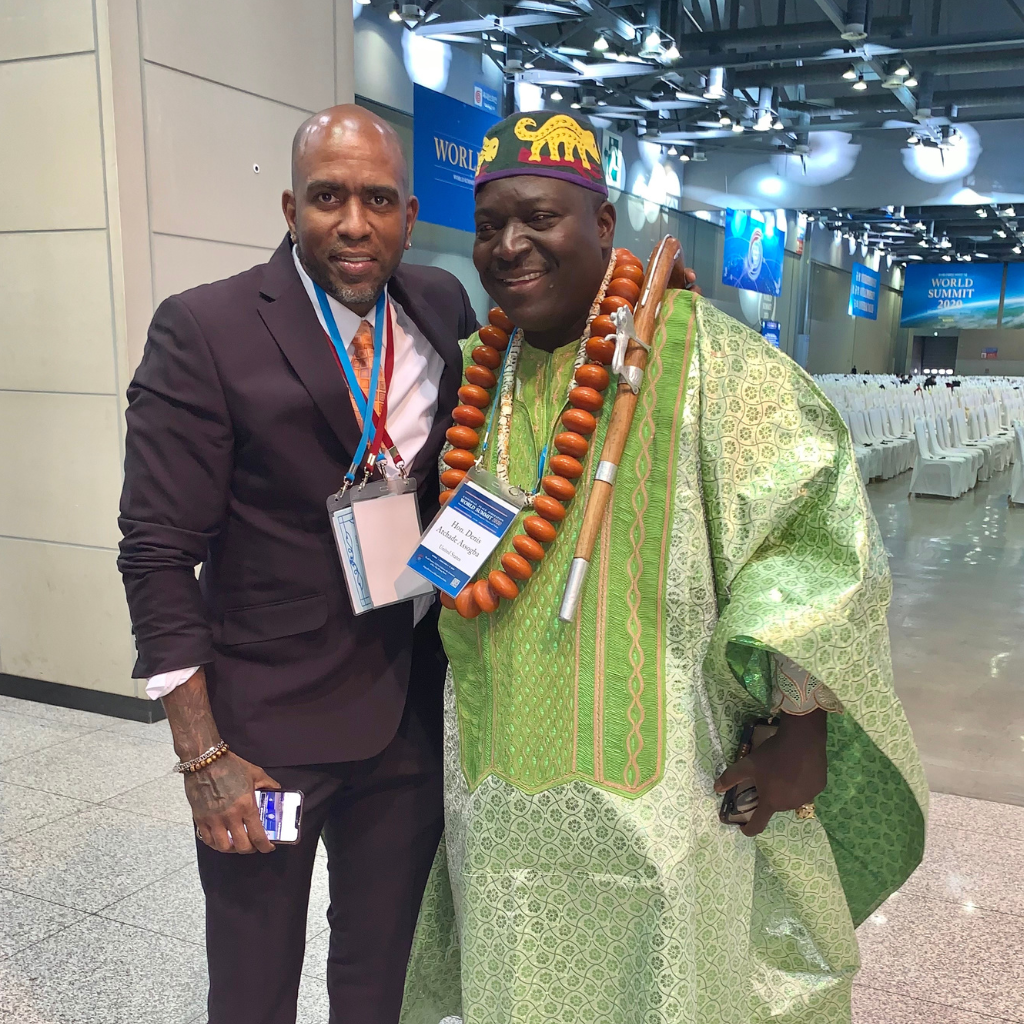 Robert Alexander with African King in Seoul South Korea - 360WiSE