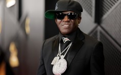 Flavor Flav grammy red carpet 2025 billboard ki 1548 BsH91L