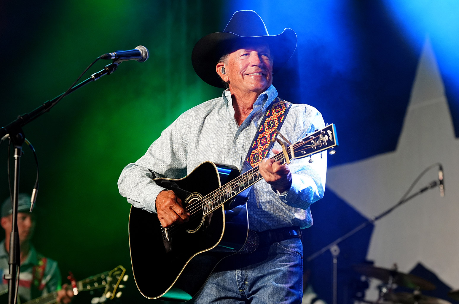 George Strait press Credit Erika Goldberg 2025 billboard 1548 IIQ2vD