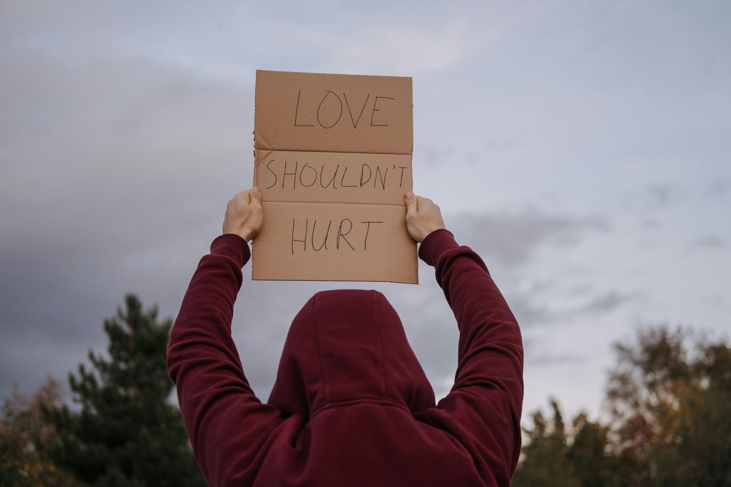 Love Should Not Hurt kF7yCW scaled