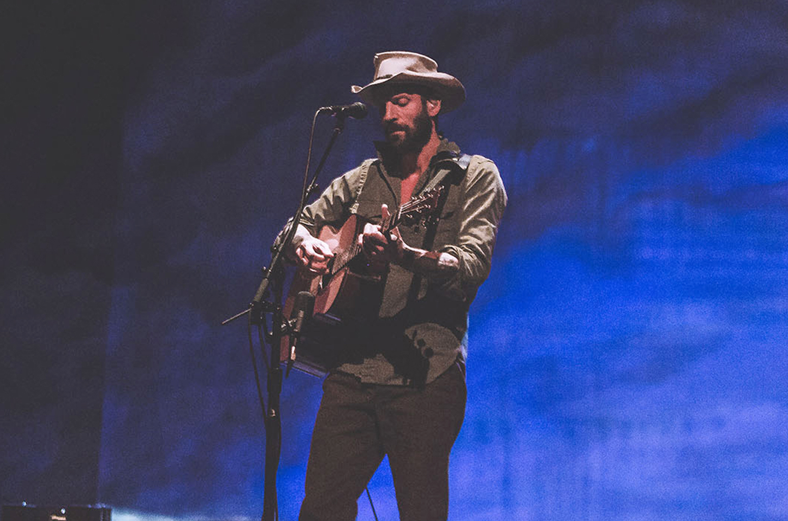 Ray LaMontagne pr 2025 billboard 1548 Izp95f