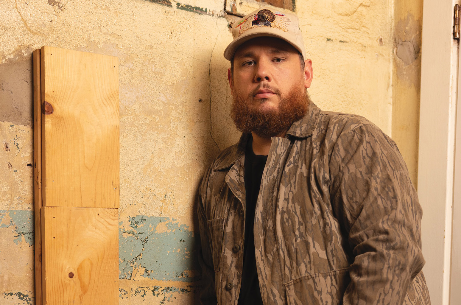luke combs pr 2025 billboard 1548 kpgzq5