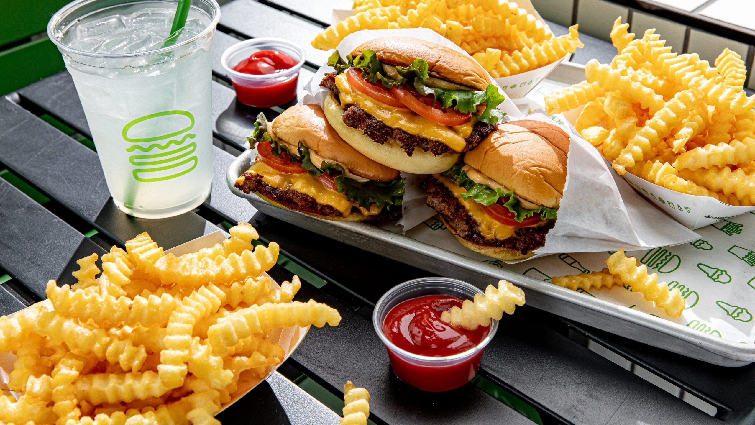 75161683007 shake shack table tray q6IVfj scaled