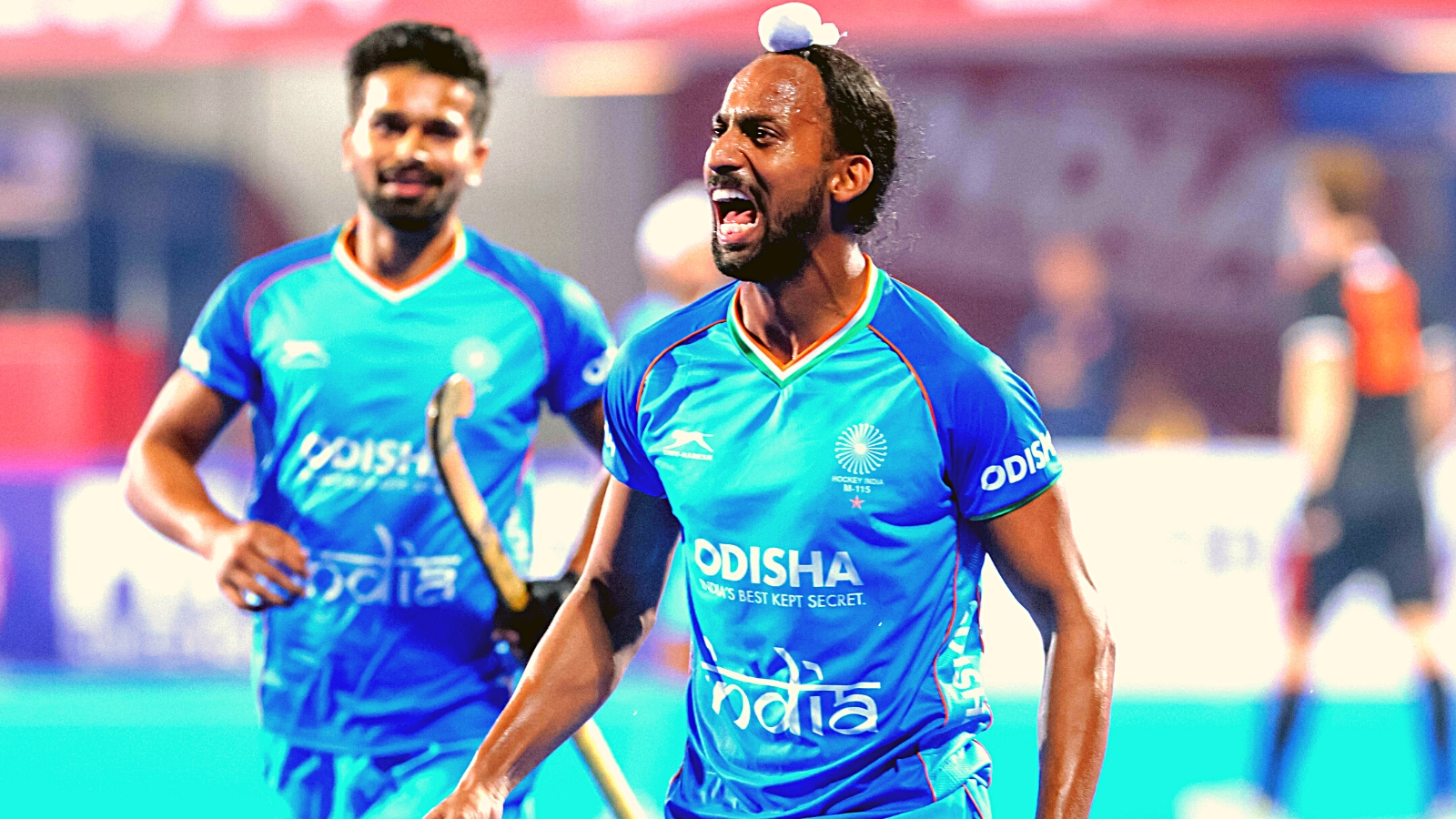 Hardik Singh CROP dP3PZn