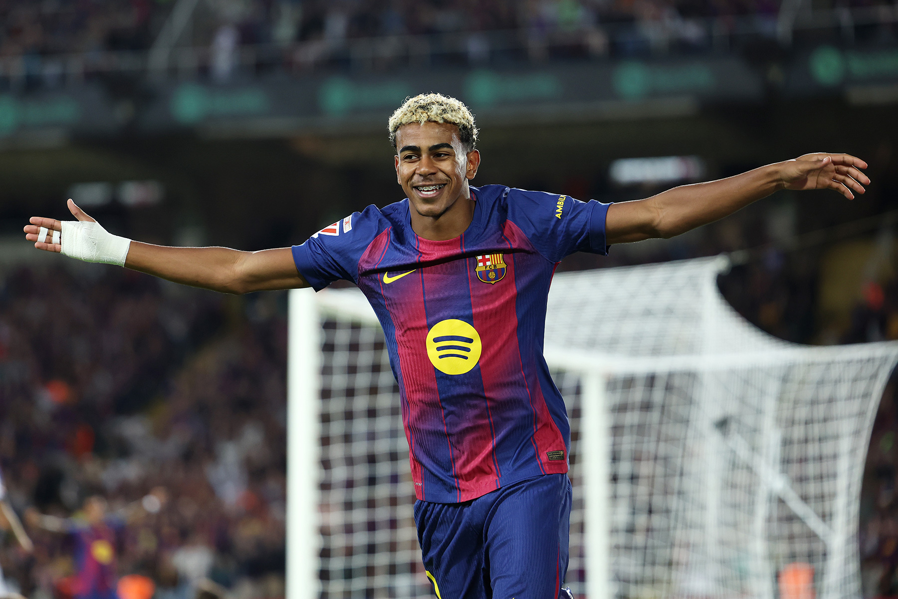 Lamine Yamal Barcelona vs Real Sociedad LaLiga 2025 8ehVw6