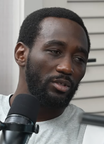 Terence Crawford during a podcast in 2023 8qYYy8