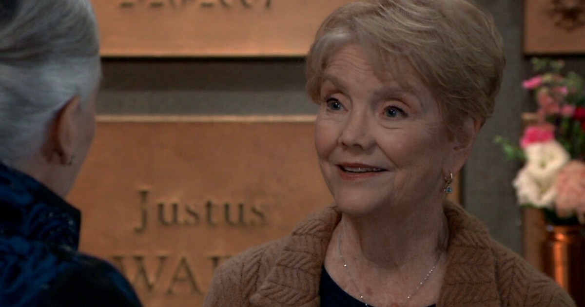 Who Is Ronnie Bard Is She Really Monicas Sister on General Hospital uL9WD7