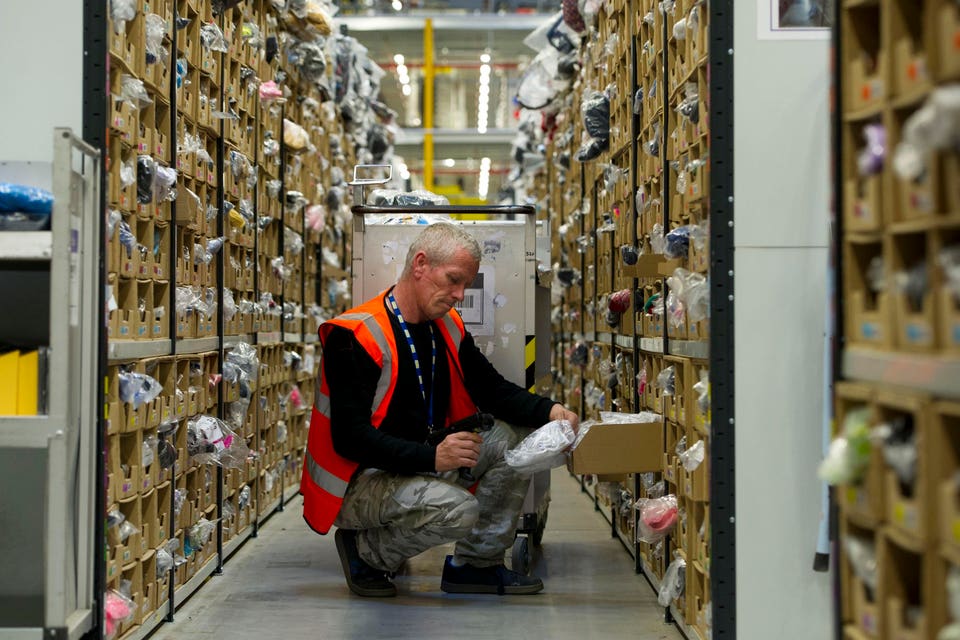 Amazon May Lay Off 30,000 Employees After News The Company Plans Mass Automation, Report Says 3 0x0 67