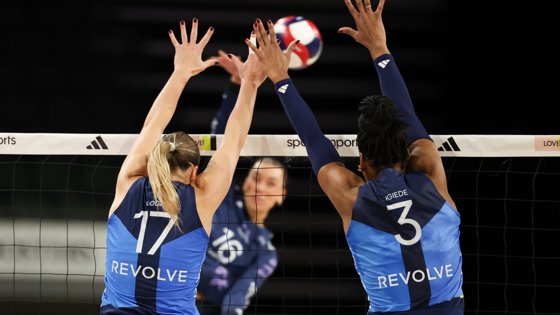 108198809 1757947351940 gettyimages 2200000858 dcv2502179091 aus v hou 5M3aAy