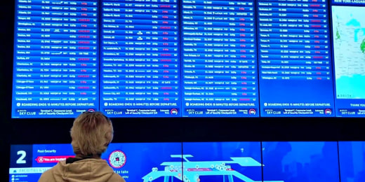 Black government workers look for jobs in other sectors as shutdown continues 9 1761910426531 tdy news 7a costello airport chaos shutdown 251031 1920x1080 uyycj8
