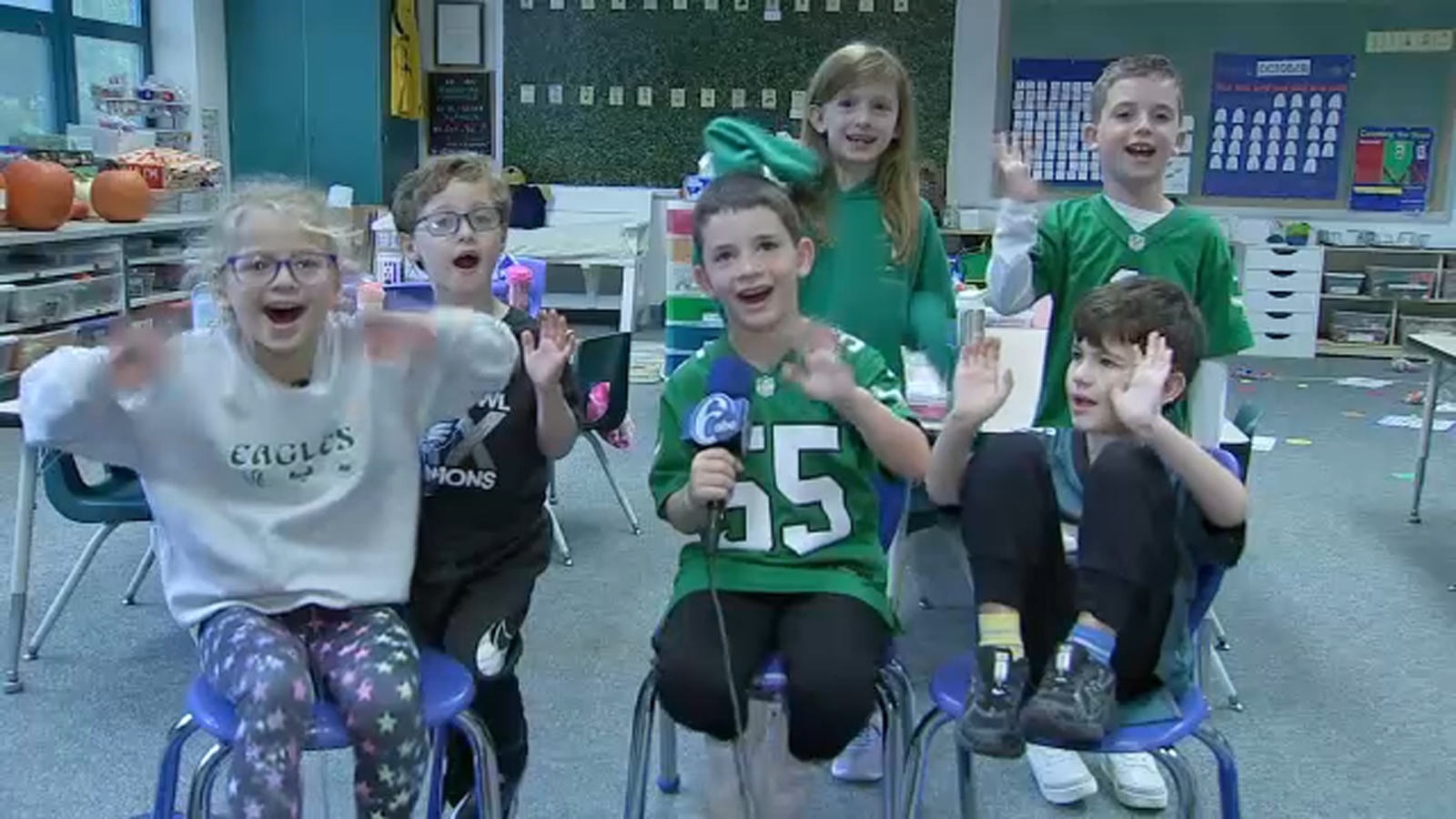 18000753 101325 wpvi kid philly sports fans img YbEBlt