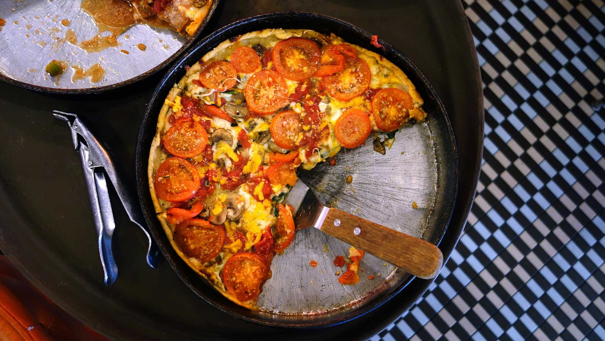 636345440460002994 Malnati s Deep Dish Small FQHuZq