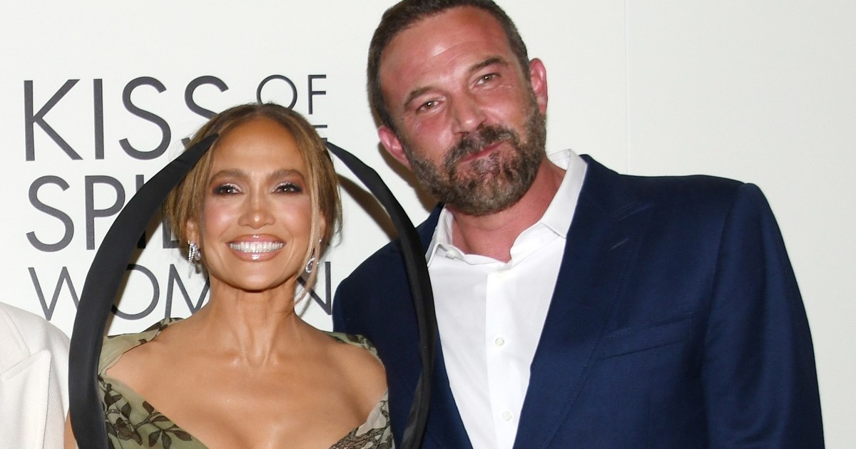 Ben Affleck Reunites With Jennifer Lopez Fans Say Here We Go Again gn4R1b