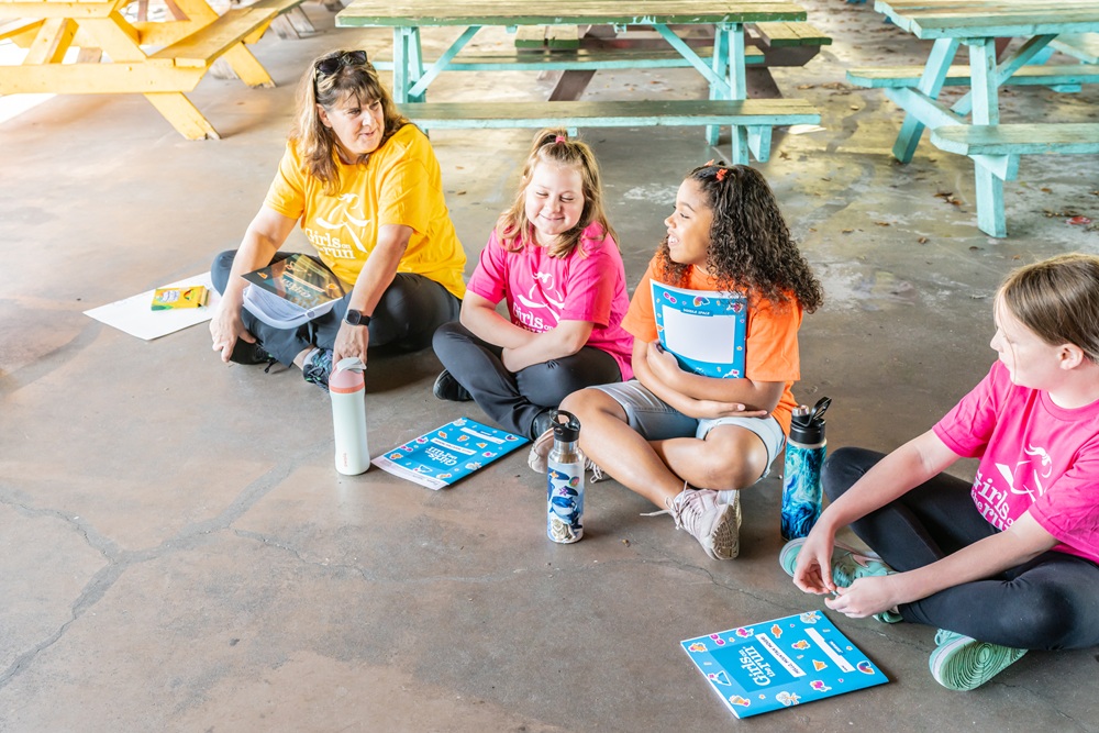 Girls on the Run participants 80YL0G