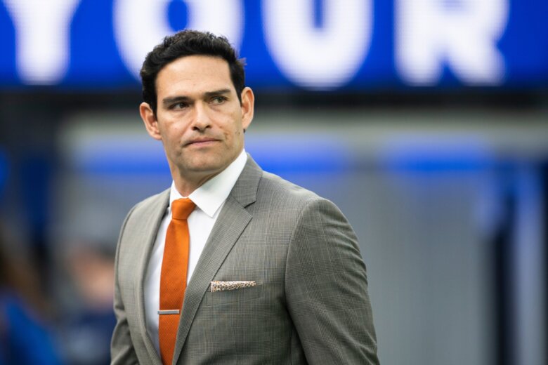 Mark Sanchez Stabbed 83242 scaled e1760294531557 bFzFum