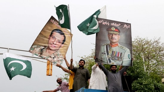 PAKISTAN MILITARY 0 1747797311455 1760156319497 Kd0jcf