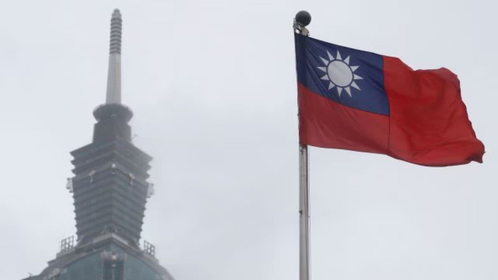 Trump tariffs Taiwan 20250401115225 t2XlMB