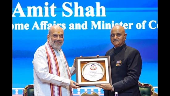 Union Home Minister Amit Shah left being felicit 1760641207798 yCKlRf