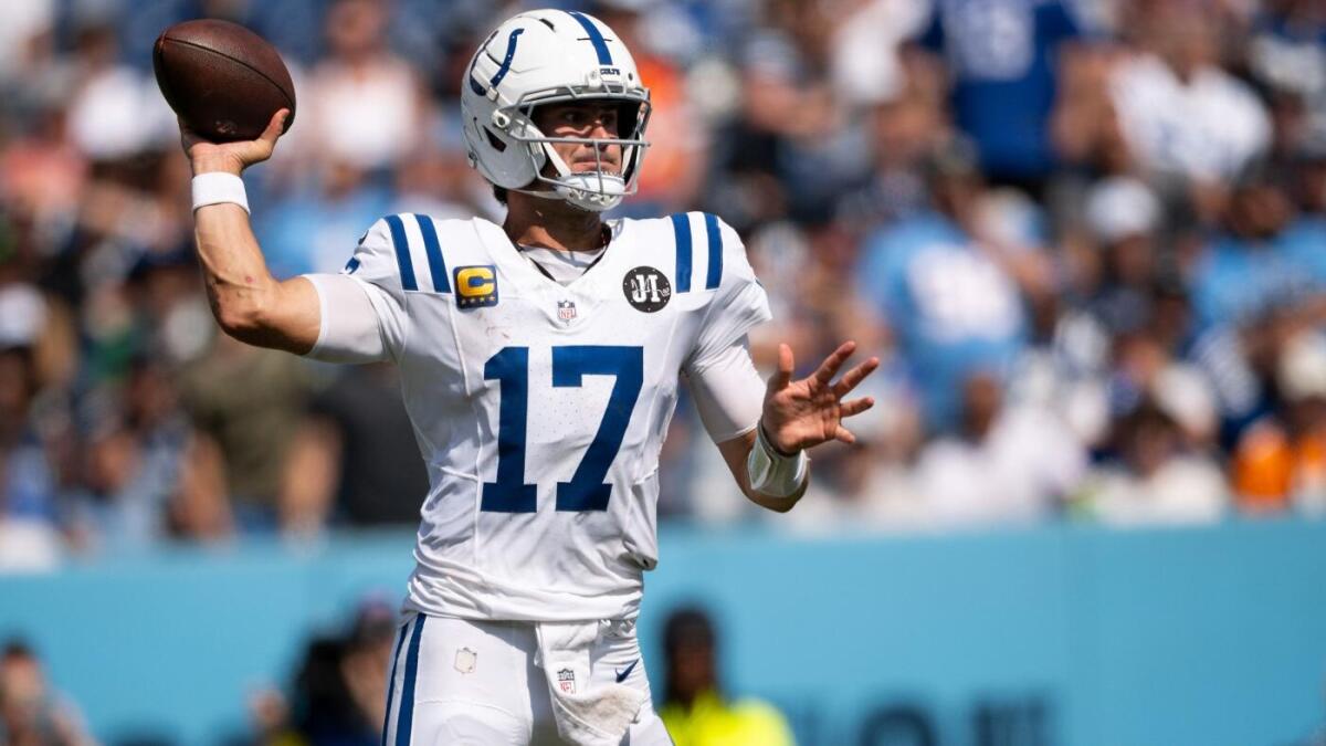 daniel jones colts cbs KLgV2B
