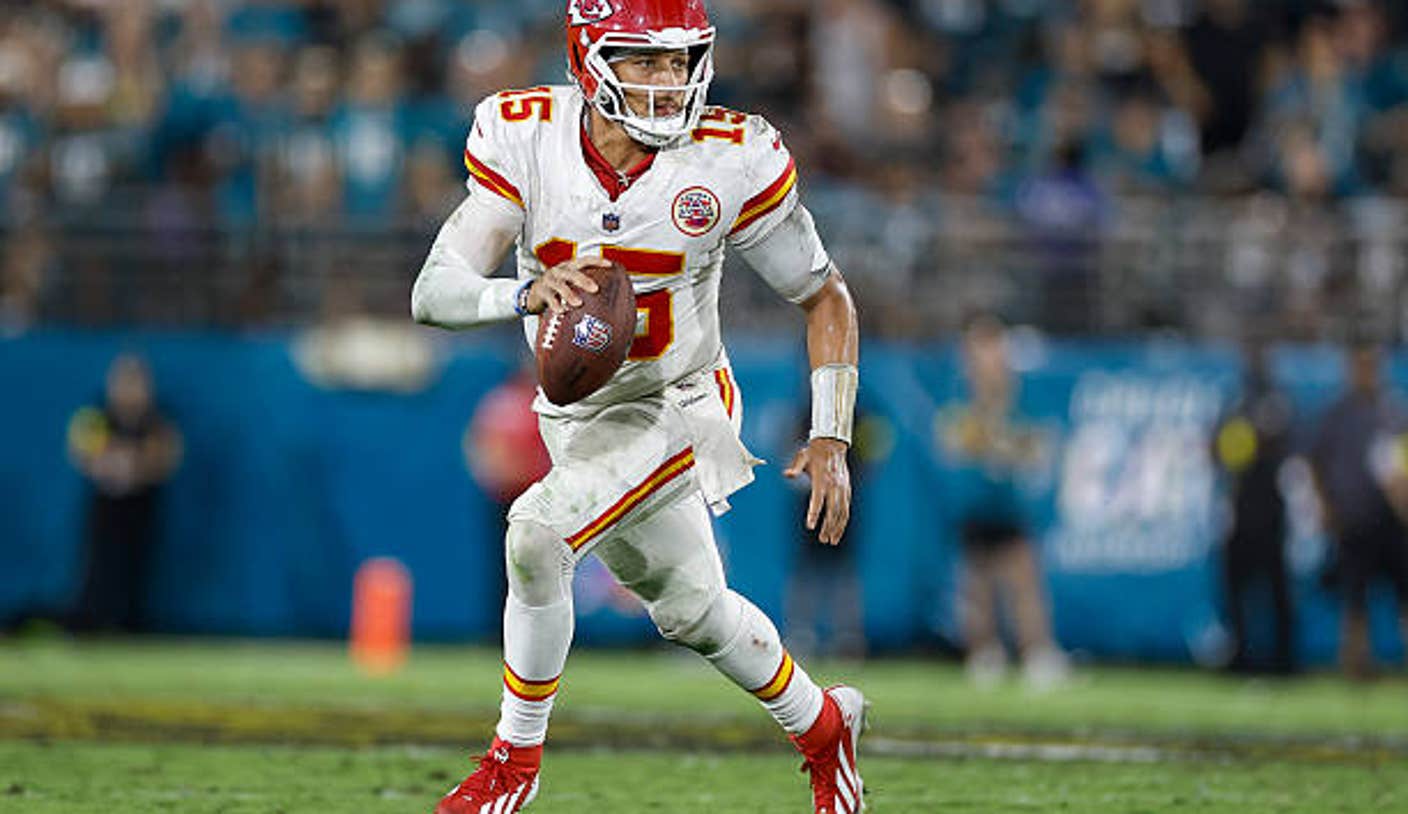 jacksonville fl kansas city chiefs quarterback patrick mahomes looks for a receiver during 61EXOX