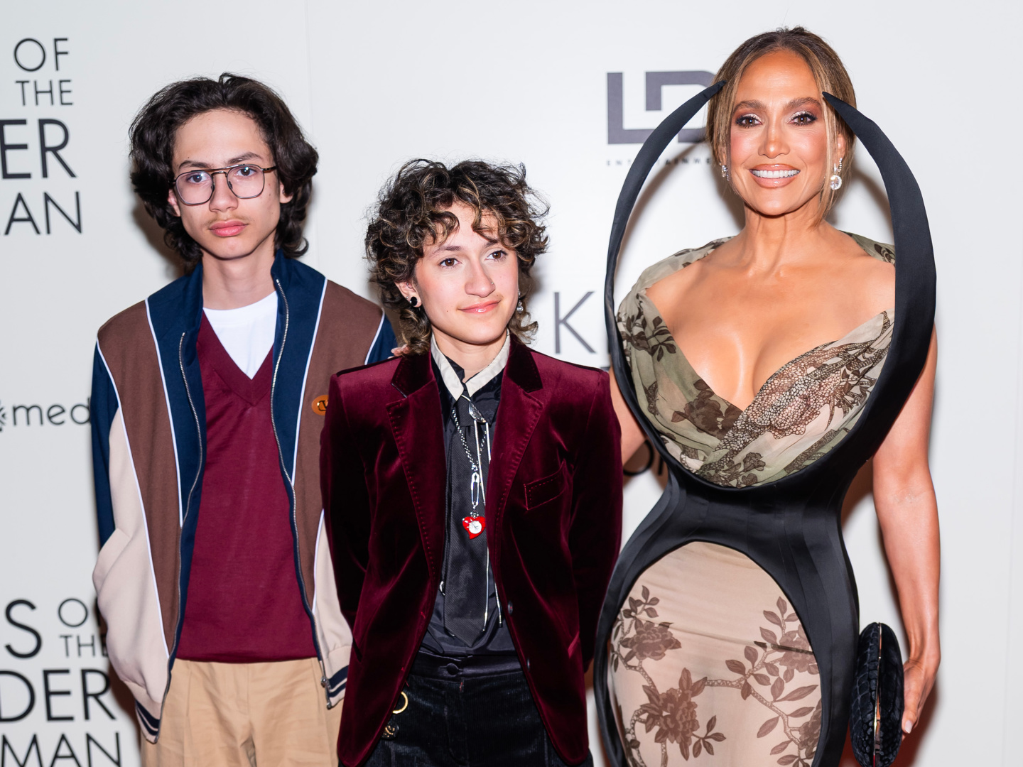 jennifer lopez emme max fRiiRo