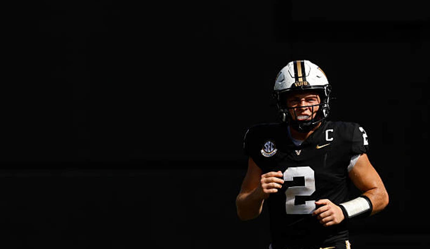 nashville tennessee diego pavia of the vanderbilt commodores looks on during the second half qfUzKE