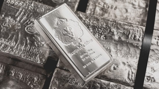 silver bar 1760089132094 1760089132648 yXubqh
