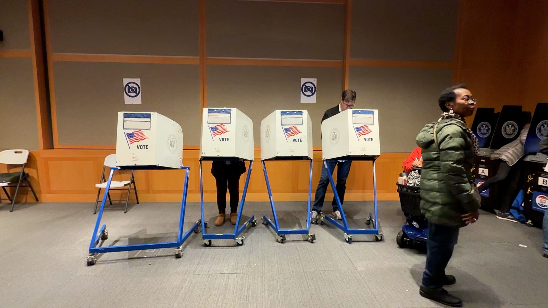 Latest poll shows tight NJ governor race as Obama set to rally for Mikie Sherrill 2 image